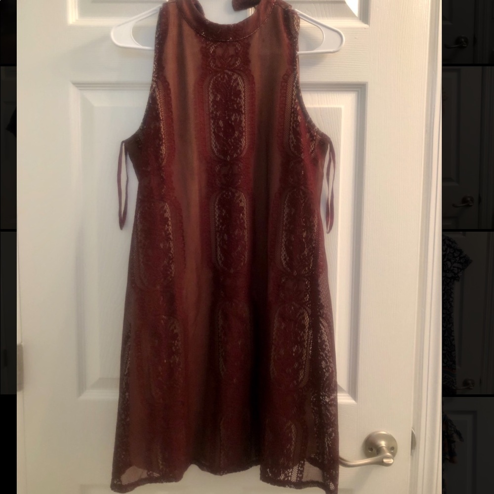 EUC - Maroon Shift Dress with Nude Underlay Size M